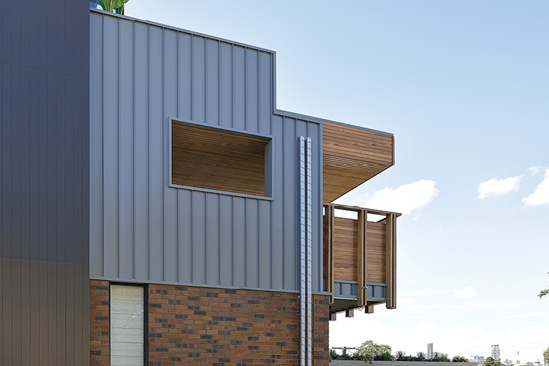 STYLISH LYSAGHT ENSEAM® Cladding Creates Fabulous Features on Prestige Home