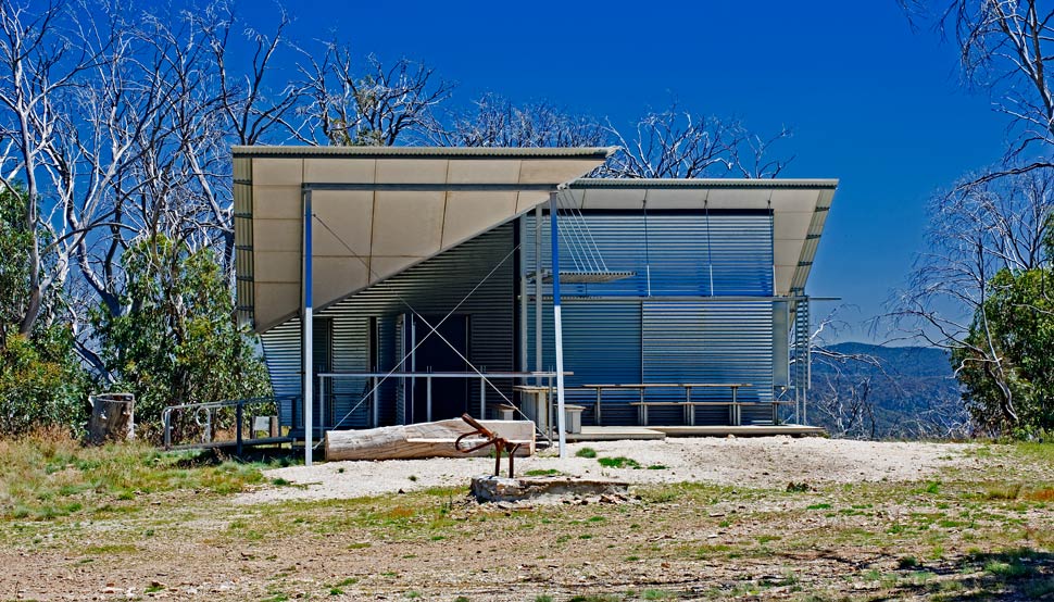 The Mt Franklin Visitors Shelter, with its environment-engaging exploded form, is anything but a typical bush hut.