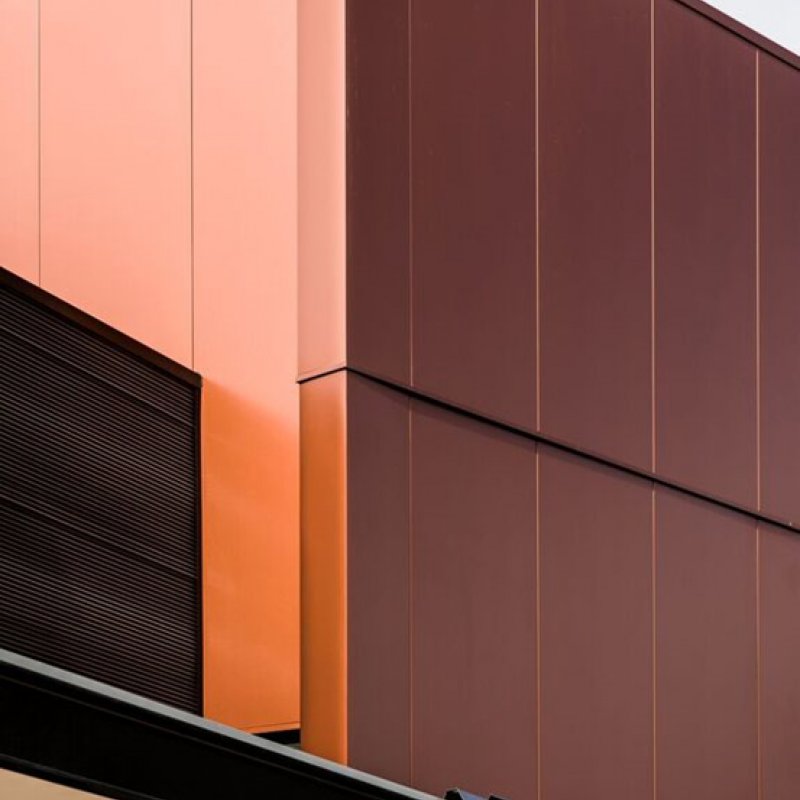 EIW architects carried out a rigorous process of research and analysis before choosing COLORBOND® Metallic steel in the colour Aries® for the feature cladding, which makes up about 50 per cent of the total cladding