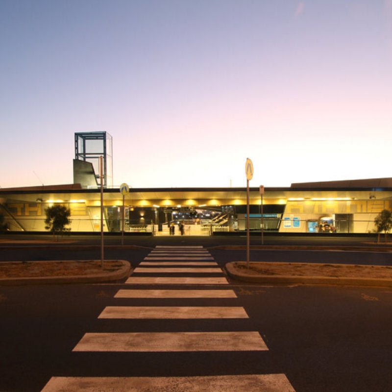 The station’s reinvigoration includes a new forecourt and entry building, which creates a new street address. It gives way to an elevated public concourse including lifts and escalators, and upgraded platform areas with canopies, passenger seating and weather protection screens. 