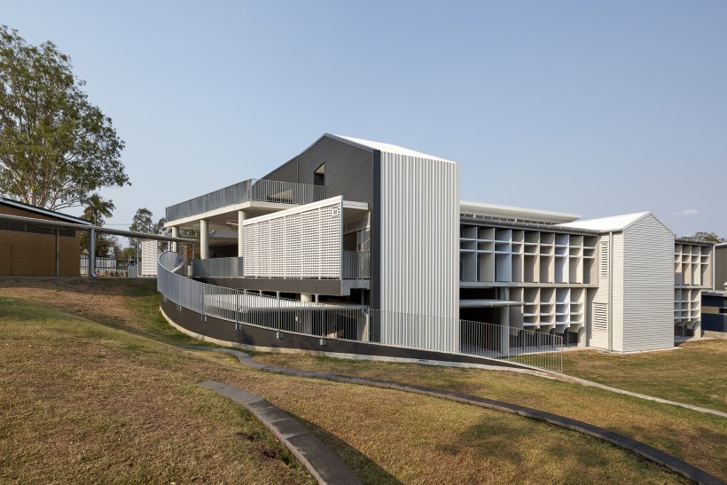 Goodna State School, Queensland - using Lysaght's LONGLINE 305®, WEATHERLINE® and CUSTOM ORB® cladding, all made from COLORBOND® steel.